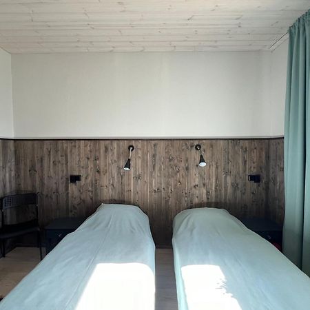 Kihnu Sadama Öömaja Hotel Lemsi Bagian luar foto