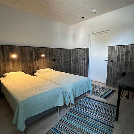 Kihnu Sadama Öömaja Hotel Lemsi Bagian luar foto
