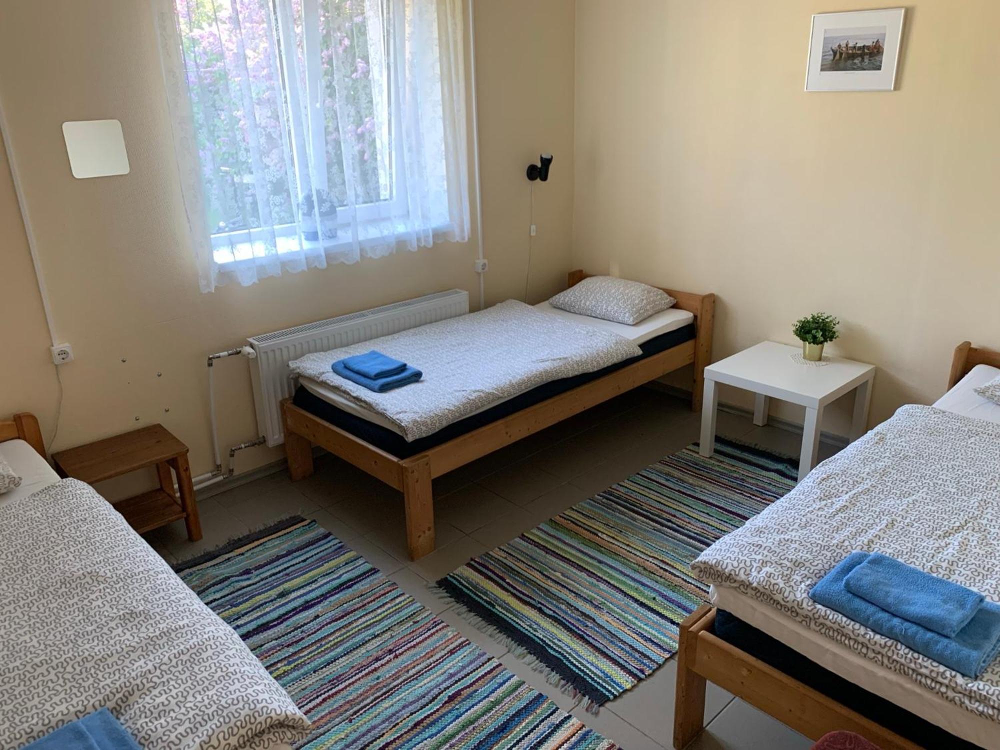 Kihnu Sadama Öömaja Hotel Lemsi Bagian luar foto