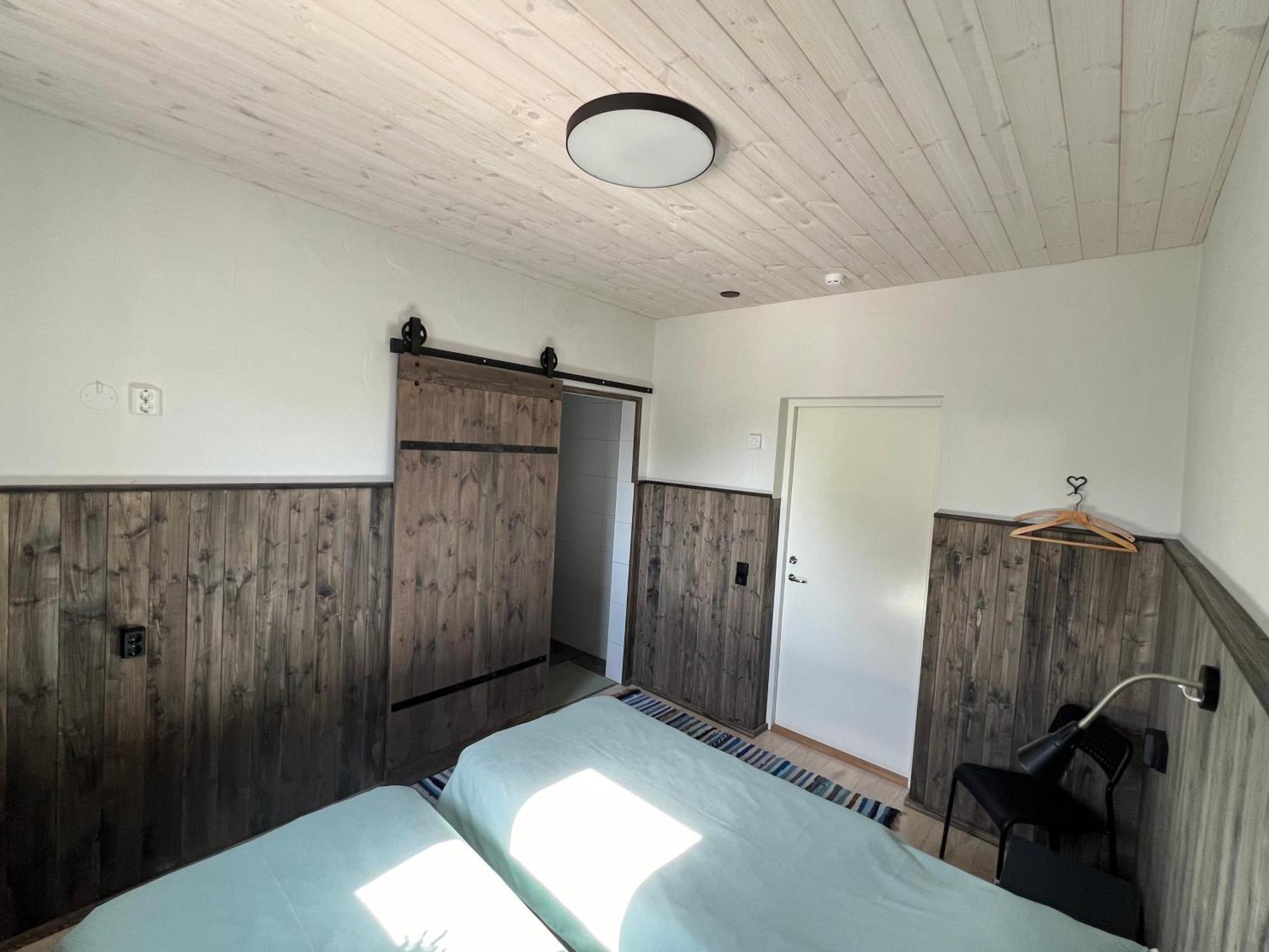 Kihnu Sadama Öömaja Hotel Lemsi Bagian luar foto