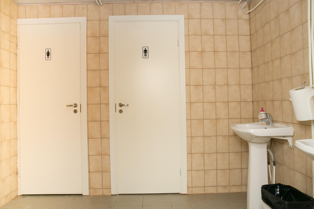 Kihnu Sadama Öömaja Hotel Lemsi Bagian luar foto